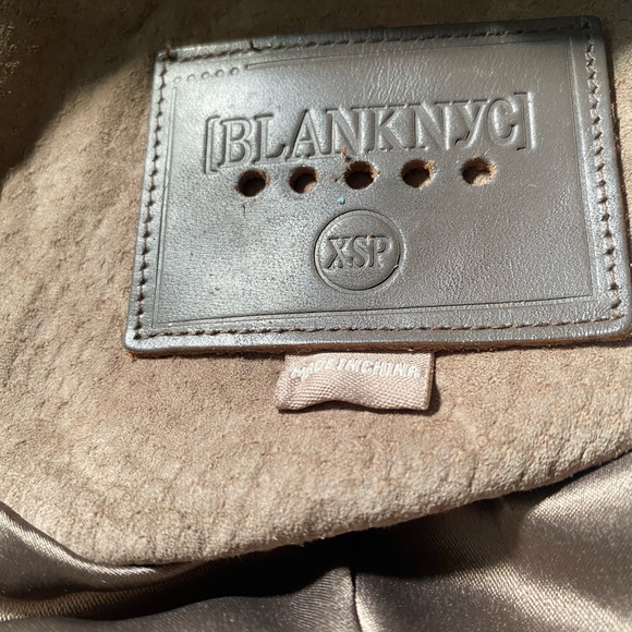 Women’s Tan Blank NYC Leather Moto Jacket, XSP - Picture 4 of 5